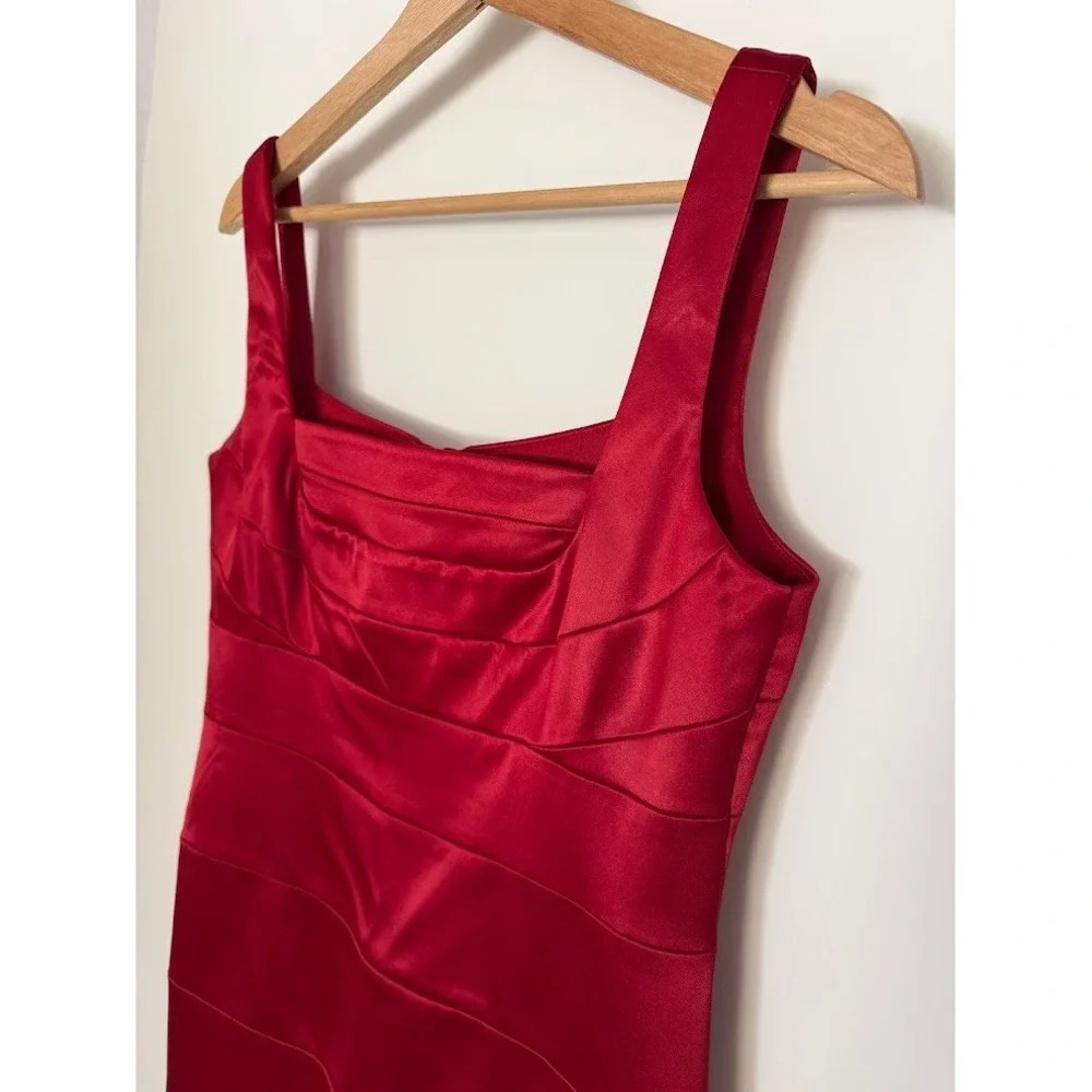 33-Dressbarn‎ Collection  Sz 8 Red Sheath Dress Square Neck Sleeveless Ruched